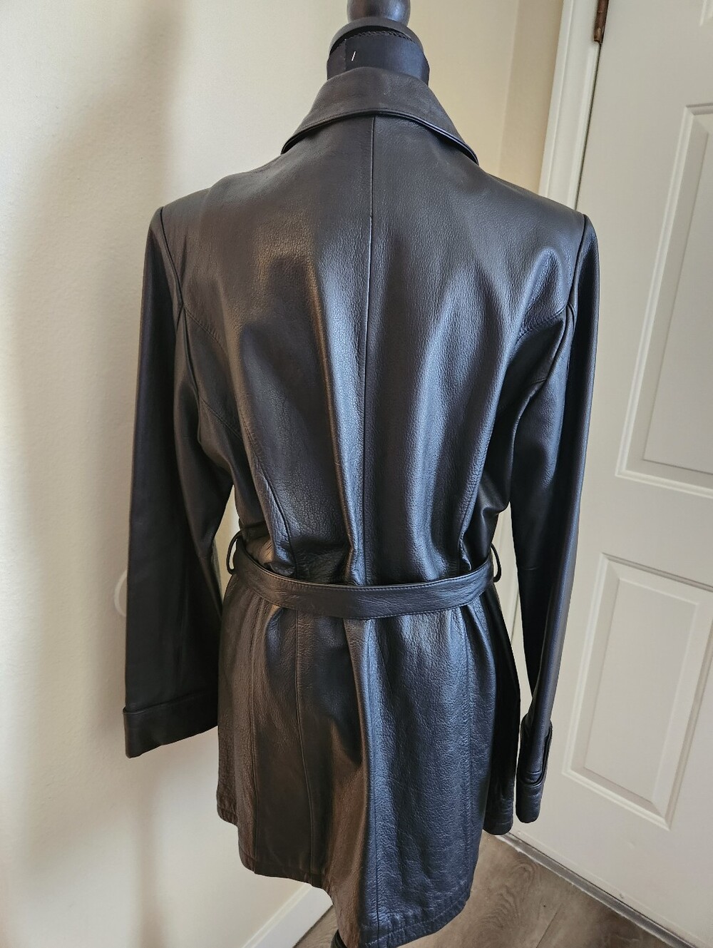 Classic Black Leather Belted Jacket - Women - Picture 3 of 9